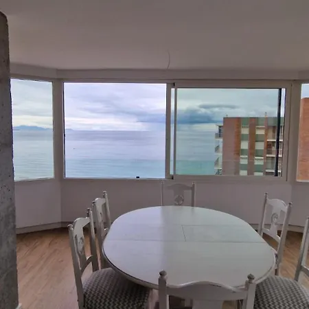 Bella Vista Apartment *